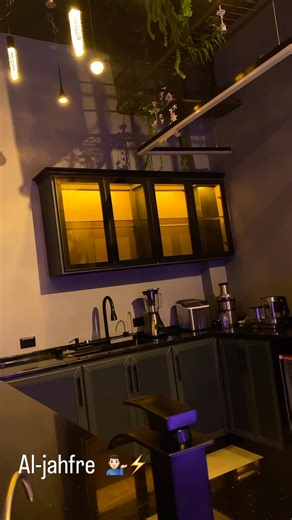 كل نقطة نور وراها تخطيط وتنفيذ صح 💡 في <<الجعفري >>، بنشتغل على تأسيس ذكي وتشطيب يفرق 🔧 جاهزين نشتغل على مشروعك التواصل ٠٧٨١٣١١٩٦٣ #electromaster #تشطيب_شقق #مشروعك_بأمان #construction #decorhome #مقاولات #interiordesign #contracting #تشطيبات_داخلية #furniturebali | الجعفري الكهرباء