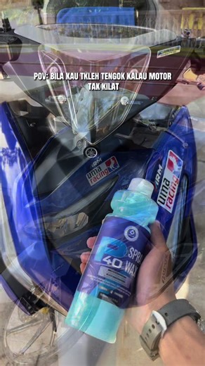 How Spray Wax Can Transform Your Motorcycle