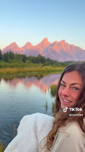 Running Princess (@iwin5ks)’s videos with plug walk remix - julian