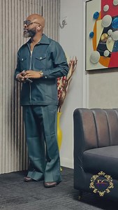 1.8K views · 156 reactions | WE LOVE REVIEWS We Deliver WORLDWIDE...