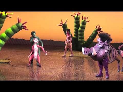 David Velardo (Pumbaa) y Antonio Curros (Timón) - Hakuna Matata - El Rey León