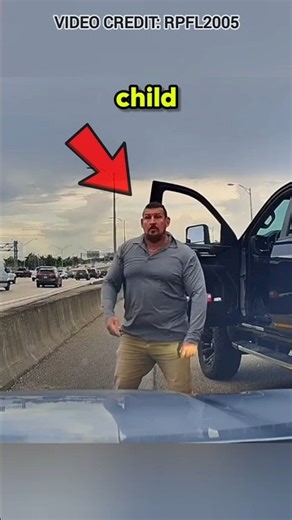 Angry Driver Embarrasses Himself On Dashcam😨