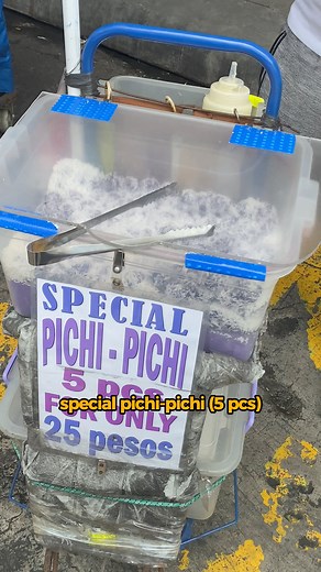 🇵🇭 P25 Pichi-Pichi (Filipino dessert made from grated cassava) in Quiapo #pichipichi #cassava #filipinodessert #dessert #kakanin #filipinostreetfood #streetfood #QUIAPO #quiapofoodtrip #Manila #manilafood #Philippines #michikofoodie | Michiko Foodie