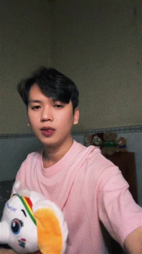 Có tí lúa mạch vào là tự tin liền, xem tới đoạn giữa ai cười là tui giận á 🤭. #Sún #ilovetiktok #hátchơichodui