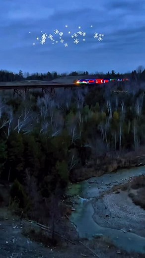 The Holiday Train is back for 2025! 📌SAVE this post for your info later! November 20th: Milton • 5pm • Glen Eden Ski and Snowboard Centre Hamilton • 8pm • West Kinneary Yard November 21st: London • 8:30pm • Richmond Street & Piccadilly Street November 29th: Oshawa • 3:15pm • 680 Laval Drive Toronto • 8:30pm • 750 Runnymede Rd November 30th: Vaughan • 10:15am • Nashville Road Barrie (Springwater/Midhurst) • 12:30pm • Anne Street North & Wenden Court, Midhurst #jenzjourneys #holidaytrainshow #cpk