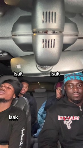 Is isak fast? #fyp #ajknowsball #footballtiktok #impostor #game @razor † @GallianoDC