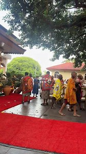 Two Kingdoms : One Africa 🌍 Different Cultures and Traditions ; but one people. Asante 💛🖤💚 & Eswatini 🇸🇿 #meyeasanteni Video 📹 The Palace View Cc Miss Cultural Heritage Eswatini | MeYɛ Asanteni