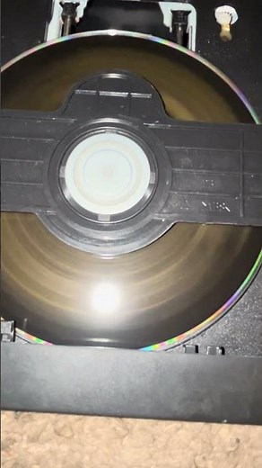 DVD PLAYER successfully reading disc and ejecting