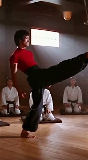 Bruce Lee’s Leg Control in Action | Incredible Stability Throughout | Sora AI