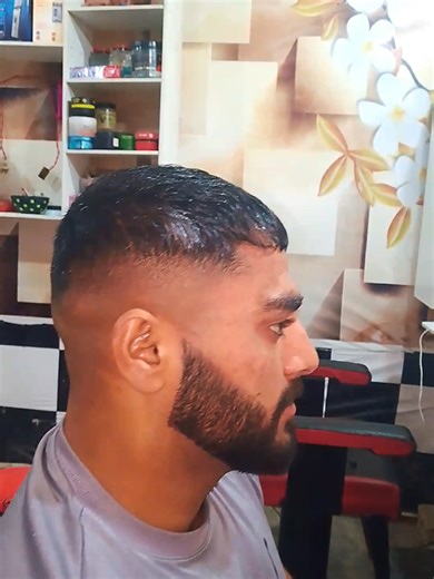 Expert Haircut Tutorial with Hamza Jat