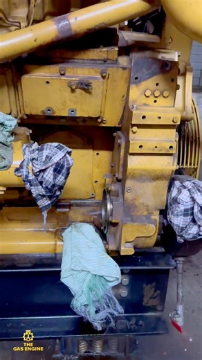 19K views · 350 reactions | The oil pump was removal to access the No. 2 piston — a vital process for internal inspection and reliability checks. Each detail plays a role in maximizing engine efficiency!  #fblifestyle #caterpillar #thegasengine #G3516 #oilpump #work #dedication | The Gas Engine | Facebook