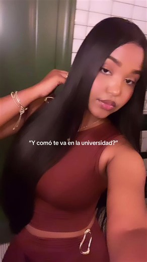 ¿Y cómo te va en la universidad? — Respuesta tipo azafata