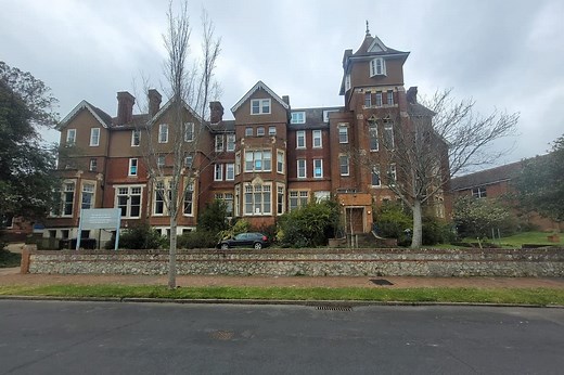 Moira House School: Explorer's pictures show inside of historic school building
