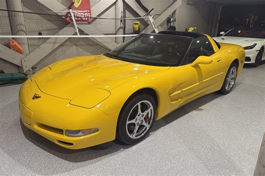 16k-Mile 2000 Chevrolet Corvette Coupe 6-Speed