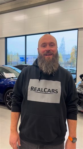 Tervetuloa meille RealCarsille - paikkaan, jossa sähköinen liikkuminen herää eloon🌱 Meiltä löydät juuri sinulle sopivan mallin – olitpa sitten ensikertalainen tai sähköautojen asiantuntija. Videolla näet meidän osan valikoimasta sähköautojen osalta! 👀 Lisätietoja autoista löydät: www.realcars.fi 📞Voit myös olla meihin yhteydessä puhelimitse: 0207570590 ⚡️Tai sähköpostilla: Myynti@realcars.fi Lämpimästi Tervetuloa autokaupoille🤝🚗 Sähköauto #Sähköautot #SähköinenLiikkuminen #AjaSähköllä #Sähk