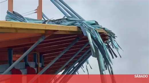 Estádio de Leiria danificado pelo mau tempo