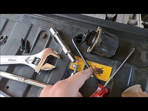 2011-2016 Mini Countryman Oil Pressure Sensor & Vacuum Pump