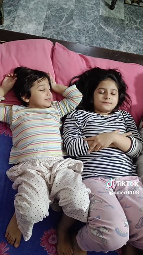 Yousaf کی سونے کی مزے دار ویڈیو 😂