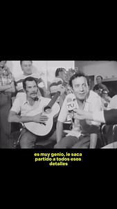 Jota 🎬 on Instagram: "Roberto Gómez Bolaños, conocido cariñosamente como Chespirito, fue un genio que revolucionó el humor y la televisión con una creatividad única. Su capacidad para transformar las situaciones cotidianas en historias llenas de ingenio y ternura permitió que sus personajes, desde El Chavo del Ocho hasta el Chapulín Colorado, trascendieran fronteras y generaciones. Con un humor a la vez inocente y mordaz, Chespirito supo capturar la esencia de la vida y la humanidad, ofreciendo