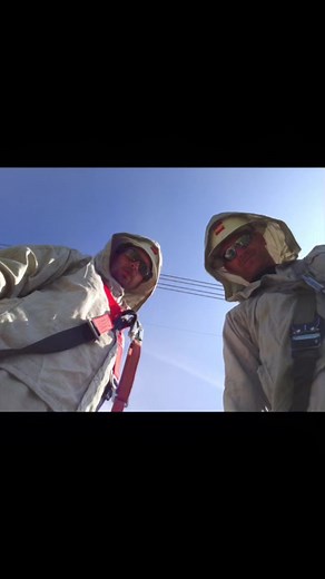 Training for barehand work #lineman #linework #barehand #livewire #bluecollar #electricity #faraday #AmazonMusicProudHeroes #fyp #PlutoTVIsFree