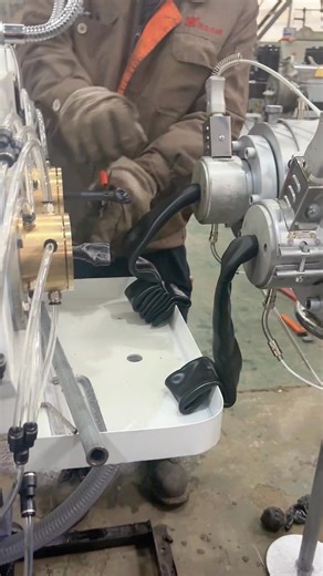 Dual-Output PE Pipe Extrusion Machine in Action – Double Efficiency, One System! #extrusion #machine