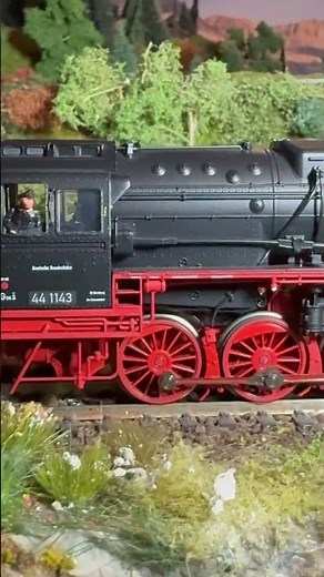 H0 German Steam Locomotive - a new Trix Models - digital/ Sound/ Steam