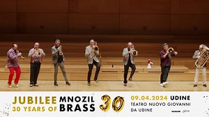 Biglietti in vendita ➡ bit.ly/mnozilUD 🎺 Mnozil Brass a Udine con il nuovo show "JUBILEE - 30 YEARS OF MNOZIL BRASS", uno spettacolo celebrativo con tutte le hit e le gag più irriverenti! 🗓️ 9 aprile 2024, ore 21:00 📍 Udine, Teatro Nuovo Giovanni da Udine 🔖 Biglietti in vendita su TicketOne e nei punti vendita autorizzati 🎺 È la brass band più virtuosa e funambolica del mondo, icone assolute per i musicisti, sono amati e acclamati in tutto il mondo per l’originale e inconfondibile mix fra c