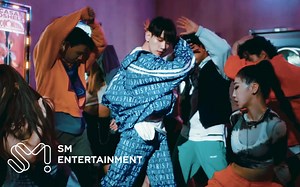 【边伯贤】最冷非主打 "Ghost" 自制超高清MV+中字