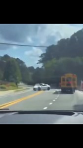 150K views · 1K reactions | Waymo self driving car just totally disrespected this unloading school bus, the stop sign was out and the lights were flashing and kids were exiting the bus. Good thing no one got hurt #explainthis | The Bus Runner Page | Facebook