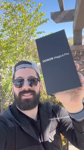 41K views · 973 reactions | Honor Magic 6 Pro Unboxing  PRIMER VISTAZO AL más poderoso teléfono que haya creado la marca. Muy atentos porque VIENE VIDEO CON MÁS DETALLES.Por lo pronto ¿Qué calificación le das a este diseño? #honor #honormagic6pro #unboxing #asmr | Mau Lozano Tech | Facebook