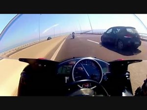 【衝撃映像】公道でのバイク時速300kmオーバー達成映像集