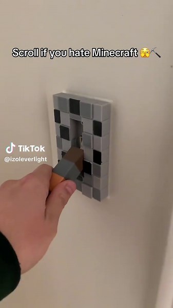 Create the Ultimate Minecraft Light Switch
