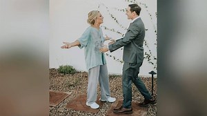 See the hilarious way this bride pranked her groom at their "first look." | TODAY Style