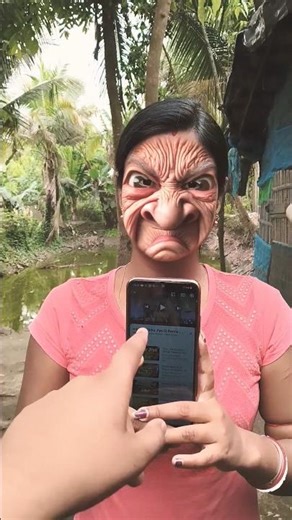 Catch big frogs funny ITry don't laugh Iwepwep catching frogs make you laugh#shortsviral p539