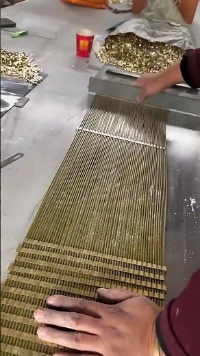 Installation process of high altitude anti fall net buckle