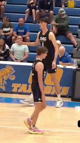 Florida Freshman Olivier Rioux Set To Become Tallest College Basketball Player Ever At 7'9