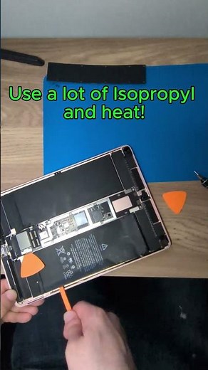 This iPad Had a Dead Battery… And a Cracked Screen (Part 1) #techrepair #electronics