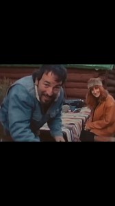 They were born to be together 🤝 Rock N Roll Couple from Jersey 'Cause nothing matters in this whole wide world When you're in love with a Jersey girl ❤ What's your favorite romantic Springsteen song? #brucespringsteen #classicrock #theboss #brucespringsteenfans #springsteen | Echoes of Bruce