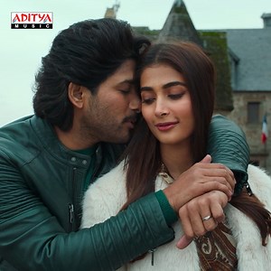 Immerse yourself in the enchanting melody of the #Samajavaragamana video song from the movie #VaikundaPuram 🎶 ▶ https://youtu.be/hFwEsIRk9Is #AlluArjun #PoojaHegde #ThamanS #PaVijay #SathyaPrakash #tamil #trendingsongs #tamilsong #trendingnow #trendingvideo #AdityaMusic #AdityaMusicTamil | Aditya Music Tamil