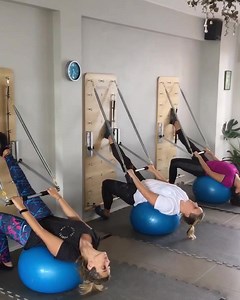 2.1K views · 38 reactions | Actualización en Pilates Springboard  Mas de 80 ejercicios en #Springboard . 100% Online desde donde estes  Sin horarios fijos Certificado a tu nombre . #pilates #pilatesspringboard #amopilates #pilatesbarcelona #pilatesargentina #pilateslovers #pilateselements #pilatesmat #pilateschile #pilatesperu #pilatesmexico #pilatesmiami | Equilibrium Pilates | Facebook