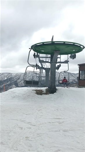 How to snowboard in japan #beautiful #snow #snowboard #sky #travel #travelvlog #japantravel #japan