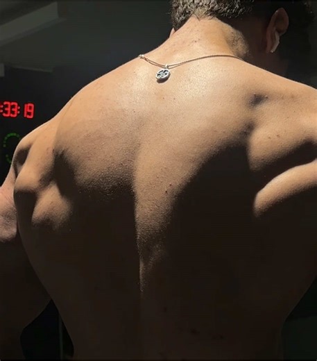 POV: Training to Tone Muscle Without Bulking Up