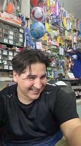 431K views · 24K reactions | Cuando será el día que no venga enojada la plebia JAJAJA En otro capítulo de presumir su vida la plebia, tenemos el “que hago con tantas rosas” JAJAJA 沈 quisiera tener problemas así 藍 | Soyeldennis | Facebook