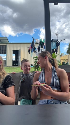 excuse the crusty makeup from photo day but spend the afternoon w me