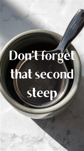 You’re throwing away money if you only steep once. 💸 High-quality teas, especially Oolongs and Pu-erhs, are designed for multiple infusions. In fact, many tea experts believe the second steep is the most flavorful! Get more out of your leaves. Share this with a tea lover who needs to save money. #SustainableLiving #TeaHacks #BudgetFriendly