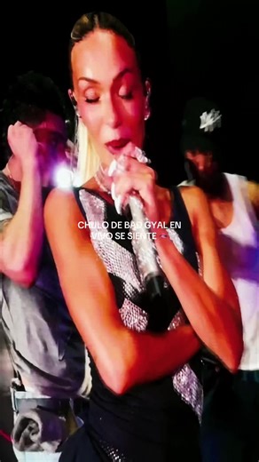 Bad Gyal cantando Chulo Pt.2 en Share Festival Barcelona #badgyal #bikinibadnesstour #nuevaera #badgyal2025 #badgyaldame #bikinibadness #orilla #sharefestival #chulopt2 #chulobadgyal