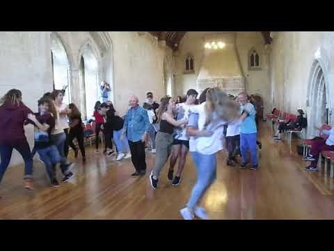 Welsh Folk Dance "Ffaniglen" (Fennel)