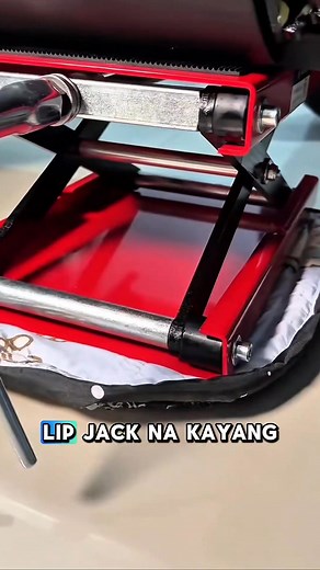Hydraulic Motorcycle Scissor Lift Jack Crank Hoist Stand with Saddle 1100Lbs Table #fypシ #foryoupageシ #viewers #riders #motorcycle #trend #highlights #manual | AutoMotōr