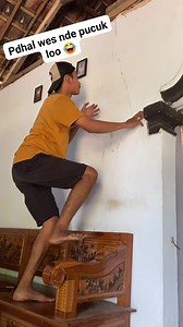 2.6M views · 10K reactions | Repost ig @masarichen, Peeeeh slimut e hello kitty.. #fbpro #lucu #videolucu #random #ngakak #komedi #tawa #reels | Ngakak Kocak | Facebook