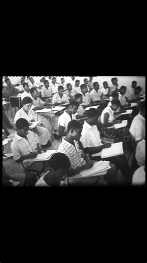 Life in Accra in 1959 after Independence 🇬🇭🇬🇭 . #freedom #africanrevolution #foryou #ghanatiktokers🇬🇭🇬🇭🇬🇭 #tiktokghana🇬🇭🇬🇭🇬🇭_uk🇬🇧🇬🇧🇬🇧 #nkrumah #1957independence #1959